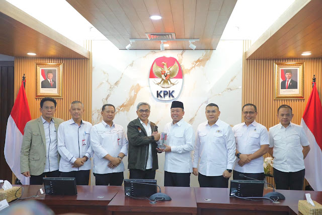 Menteri Nusron