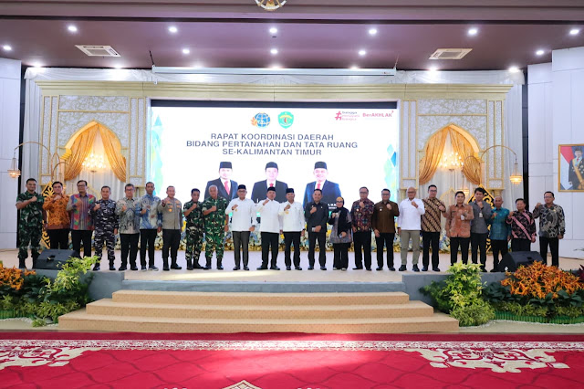 Rapatkan Barisan Kepala Daerah Se-Kaltim, Menteri Nusron: Solusi Penyelesaian Masalah Pertanahan Harus Berbasis Kemanusiaan Menteri Nusron