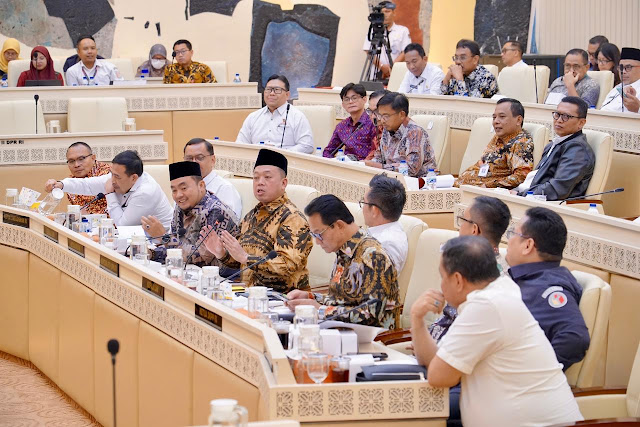 Menteri Nusron Dorong Penyusunan UU Administrasi Pertanahan untuk Atasi Tumpang Tindih Lahan