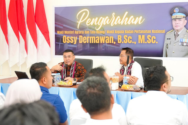 Kunjungi Mempawah, Wamen ATR/BPN Ossy Dermawan Tekankan Layanan Cepat dan Pruden